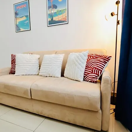Les Palmiers Wilson - 3 Pers - 500 M Beaches Apartment *