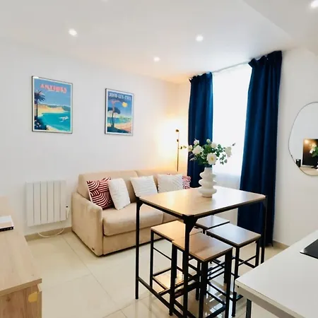 Les Palmiers Wilson - 3 Pers - 500 M Beaches Apartment *